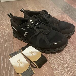 On Running Black Athletic Shoes